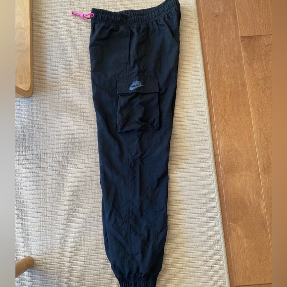 Nike Cargo pants - Picture 1 of 4